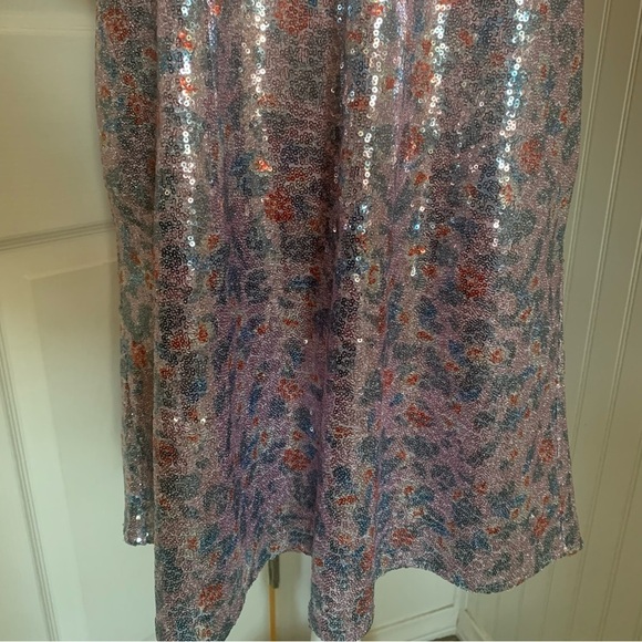 NWT Ichi Mini Sequined Trapeze Dress with Flared Short Sleeved, size 4 - Picture 4 of 10